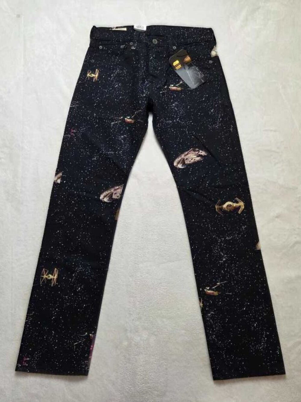 New men's 30x32 Levi's x  Star Wars 501 slim taper jeans in black Galaxy Print